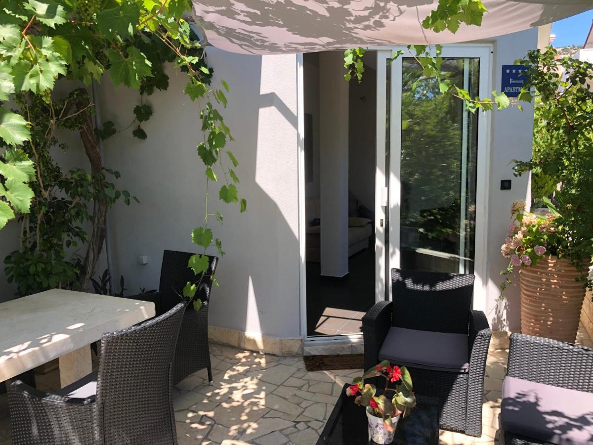 House Filomena Apartment Banjol Bagian luar foto