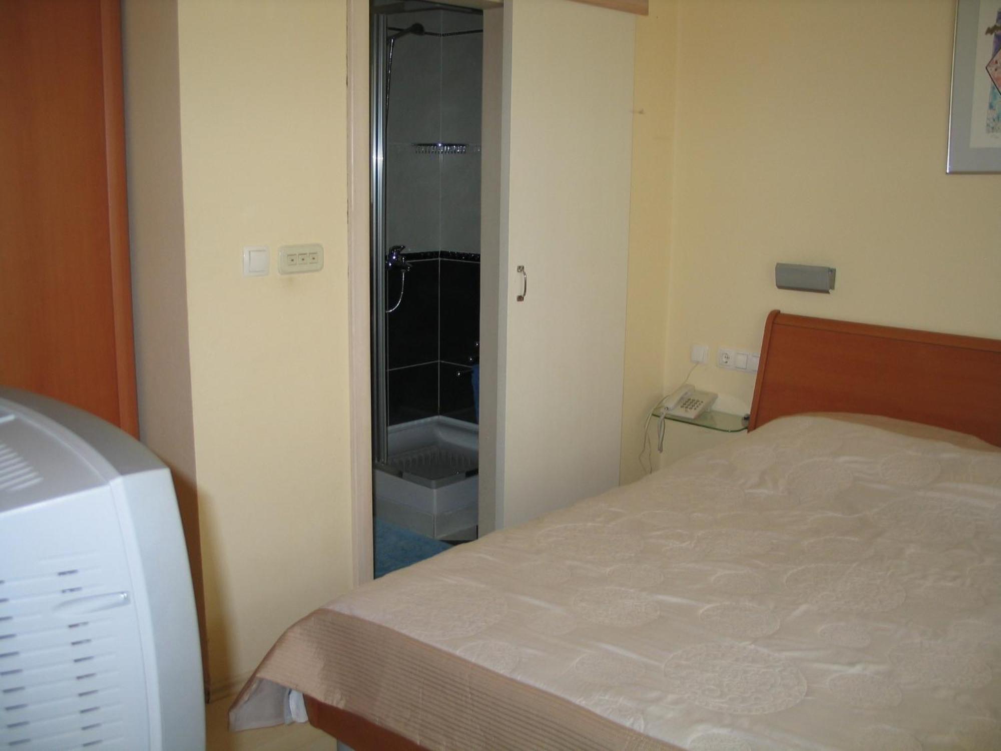 House Filomena Apartment Banjol Bagian luar foto