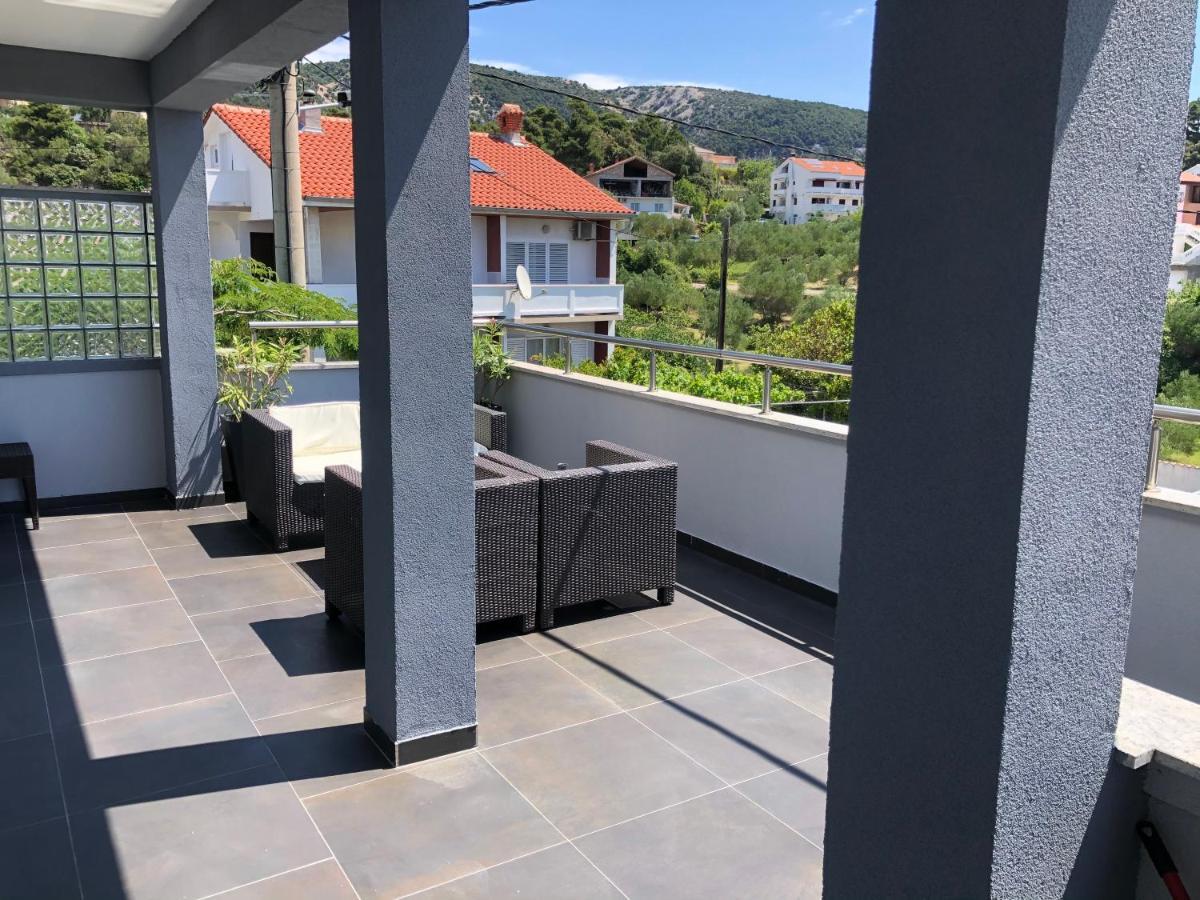 House Filomena Apartment Banjol Bagian luar foto